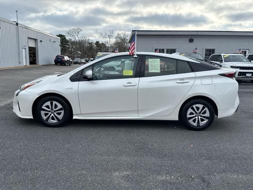2018 Toyota Prius Two
