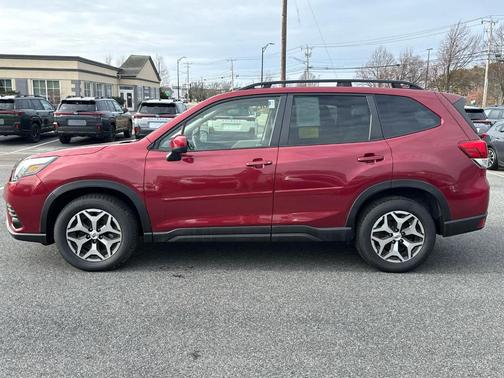 2022 Subaru Forester Premium