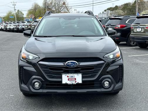 Crystal Black Silica 2025 Subaru Outback Premium