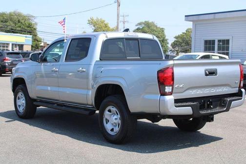 2022 Toyota Tacoma SR