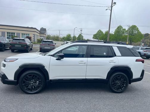 Crystal White Pearl 2026 Subaru Outback Limited XT