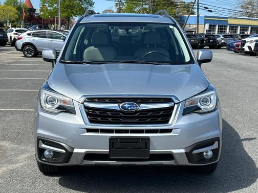 Ice Silver Metallic 2017 Subaru Forester 2.5i Limited