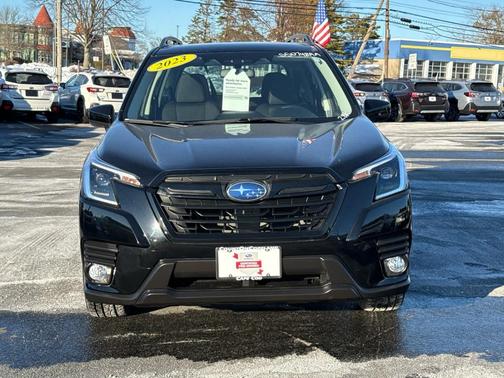 2023 Subaru Forester Premium