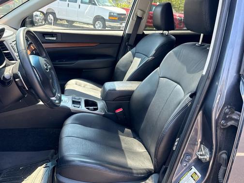 Carbide Gray Metallic 2014 Subaru Outback 2.5i Limited