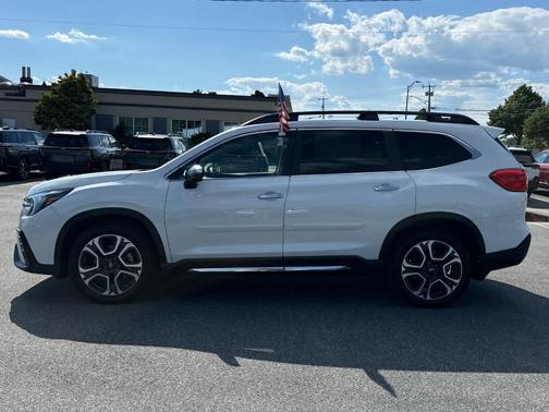 Crystal White Pearl 2023 Subaru Ascent Touring 7-Passenger