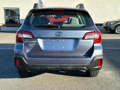 2018 Subaru Outback 2.5i