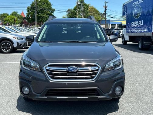 Magnetite Gray Metallic 2018 Subaru Outback 2.5i Premium