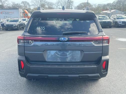 Magnetite Gray Metallic 2026 Subaru Outback Premium