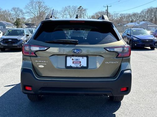 Autumn Green Metallic 2025 Subaru Outback Premium