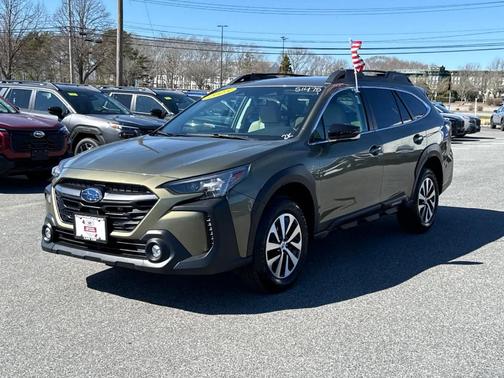 Autumn Green Metallic 2025 Subaru Outback Premium