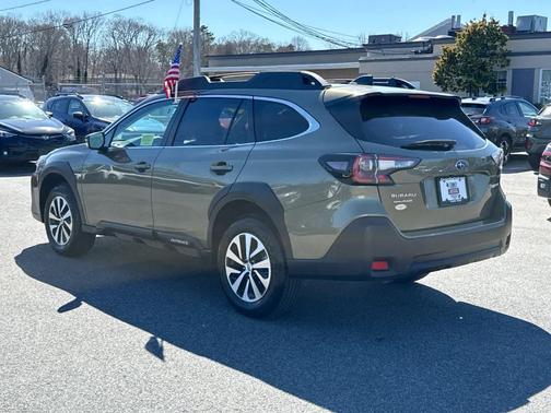 Autumn Green Metallic 2025 Subaru Outback Premium