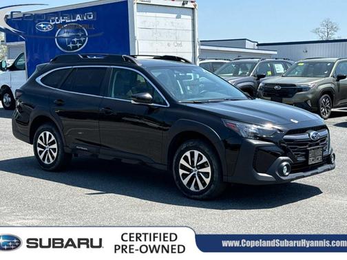Crystal Black Silica 2024 Subaru Outback Premium
