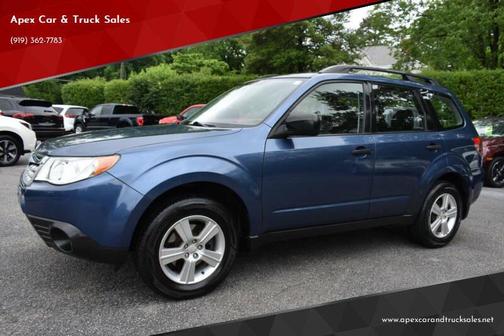 Blue 2011 Subaru Forester 2.5 X
