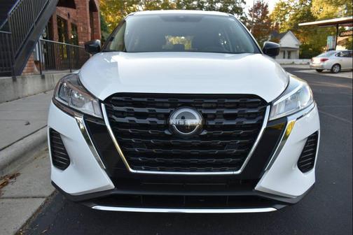 2022 Nissan Kicks S