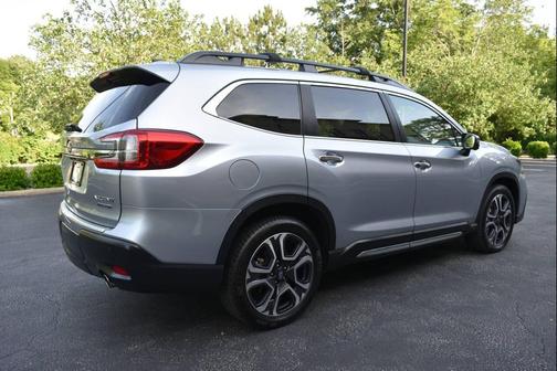 Ice Silver Metallic 2023 Subaru Ascent Touring 7-Passenger