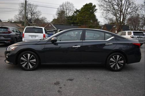 2021 Nissan Altima 2.5 SV