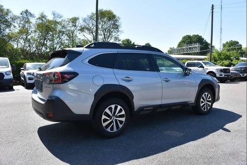 Ice Silver Metallic 2023 Subaru Outback Premium