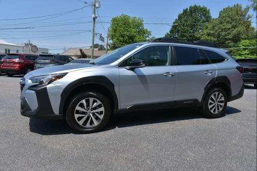 Ice Silver Metallic 2023 Subaru Outback Premium
