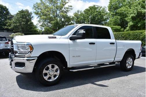 2023 RAM 2500 Big Horn Crew Cab 4x4 6'4' Box