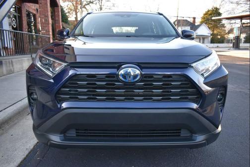 2021 Toyota RAV4 Hybrid XLE Premium