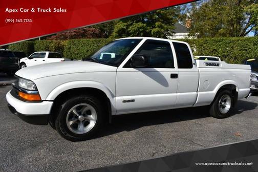 2002 Chevrolet S-10 Base