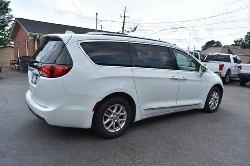 2020 Chrysler Pacifica Touring L