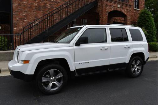 Bright White Clearcoat 2016 Jeep Patriot High Altitude
