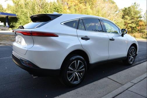 2023 Toyota Venza LE