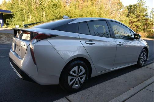 2017 Toyota Prius Three