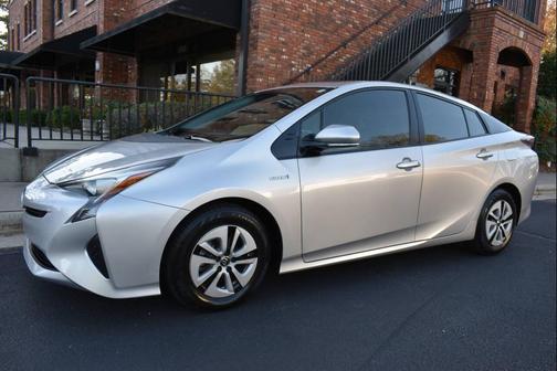 2017 Toyota Prius Three