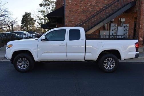2018 Toyota Tacoma SR5