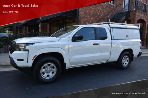 2022 Nissan Frontier S