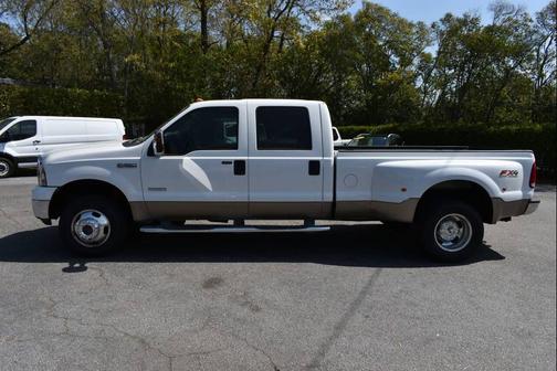 Oxford White Clearcoat 2006 Ford F-350 Lariat