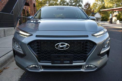 2021 Hyundai KONA SEL Plus