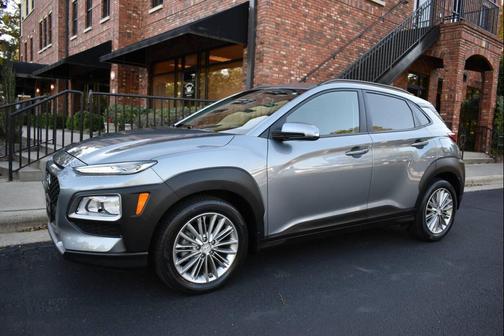 2021 Hyundai KONA SEL Plus