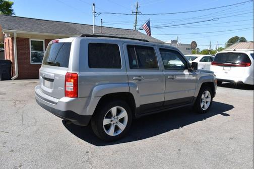Billet Silver Metallic Clearcoat 2016 Jeep Patriot Latitude