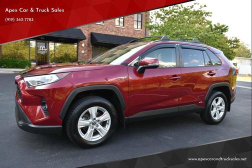 2020 Toyota RAV4 Hybrid XLE