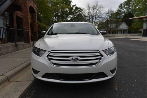 White Platinum Metallic Tri-Coat 2015 Ford Taurus Limited