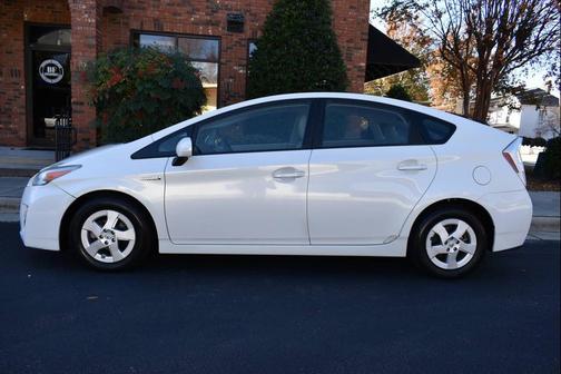 2011 Toyota Prius III