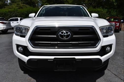 2017 Toyota Tacoma SR5