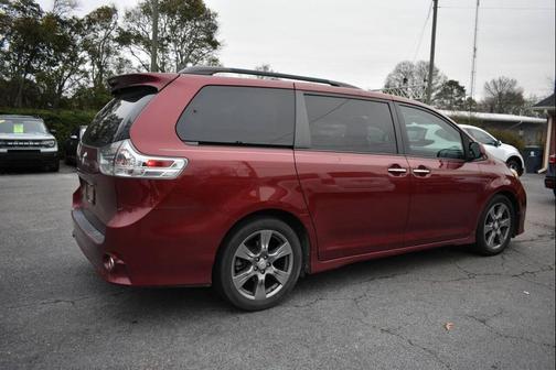 2017 Toyota Sienna SE Premium