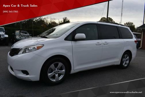 2011 Toyota Sienna LE