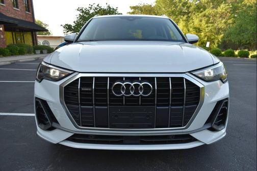 Glacier White Metallic 2021 Audi Q3 45 S line Premium