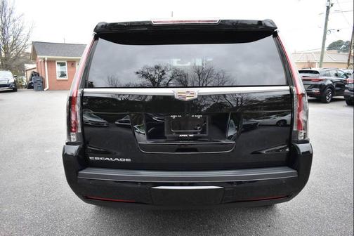 2018 Cadillac Escalade Premium Luxury