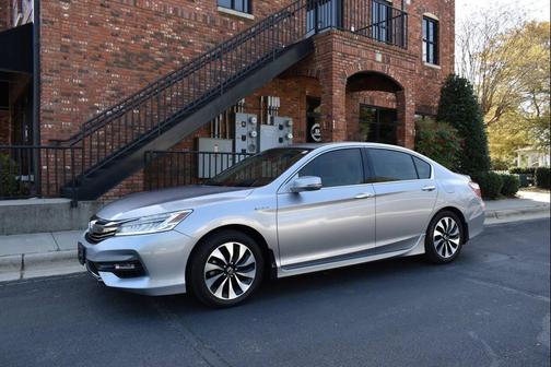 2017 Honda Accord Hybrid Touring