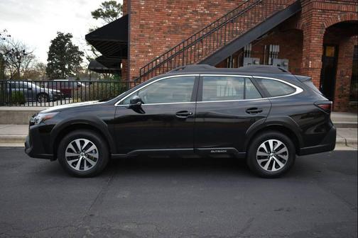 2023 Subaru Outback Base