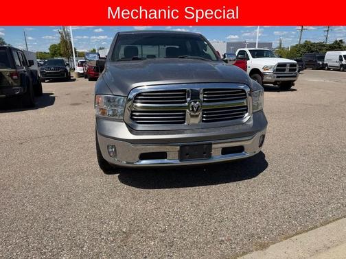 Mineral Gray Metallic Clearcoat 2013 RAM 1500 Big Horn
