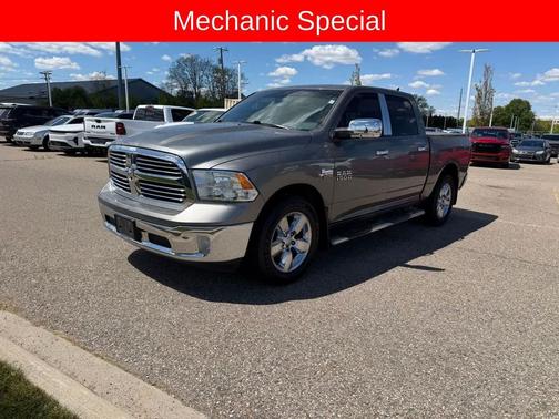 Mineral Gray Metallic Clearcoat 2013 RAM 1500 Big Horn