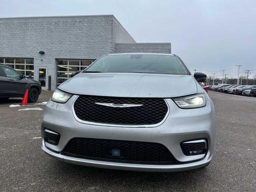 2024 Chrysler Pacifica Limited