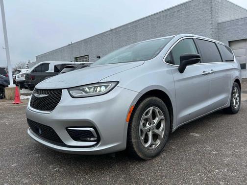 2024 Chrysler Pacifica Limited